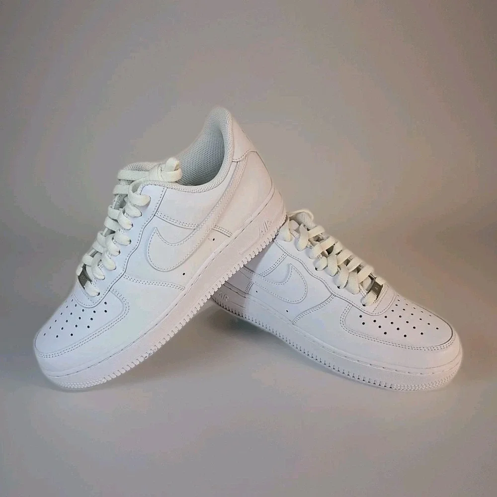 Nike Air Force 1 One Low Triple White '07 Men's‎ Retro Classic, Size 8.5